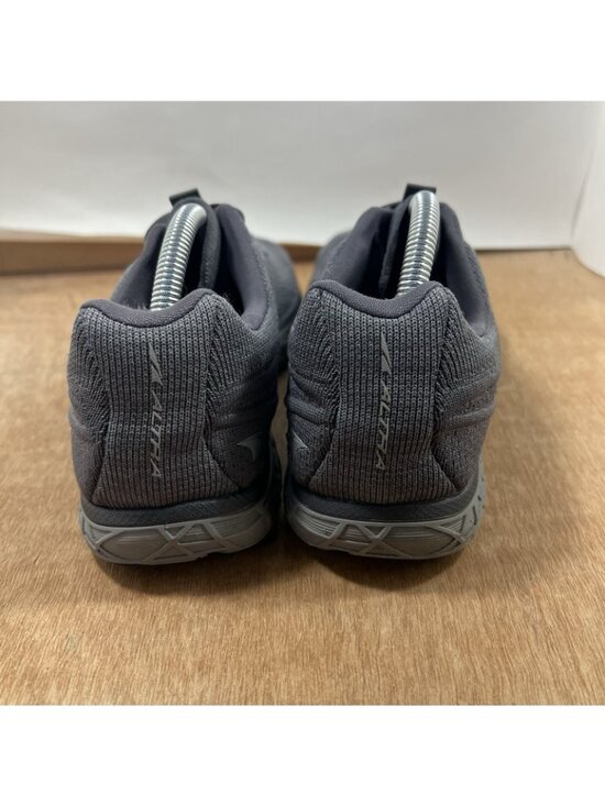 Altra Escalante 2.5 Men Size 9.5 Grey Running Shoes Comfort Walking Sneakers